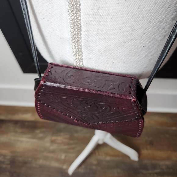 Vintage Moroccan Magic Leather Embossed Cross Body Mini Purse 1970's - Picture 4 of 14